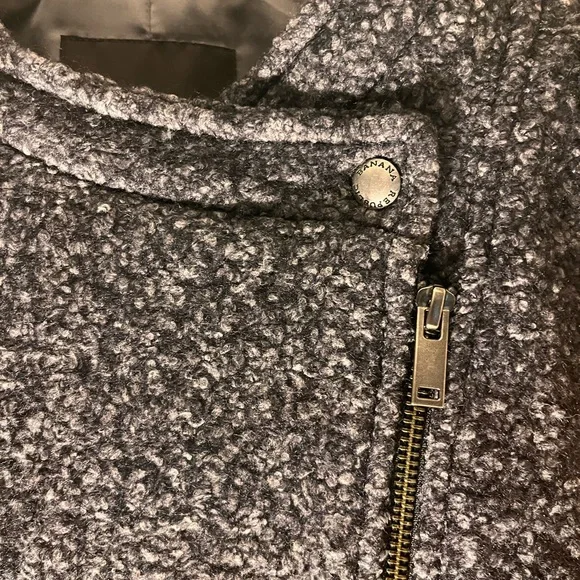 Banana Republic Charcoal Blazer - Picture 6 of 8